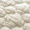 ふわふわの柔らかさ 2重ガーゼでやさしい肌ざわりの敷きパッド  中綿もしっかり『綿100％』ロマンス小杉　ワンウォッシュガーゼ敷きパッド イブル 361D_0304