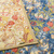 モリスギャラリー ウィリアムモリス『Golden Lily・ゴールデン リリー』 泉州仕立ての滑らかな肌触りのアクリル毛布　西川 西川株式会社　アクリルニューマイヤー 毛布MG2650S〈日本製〉